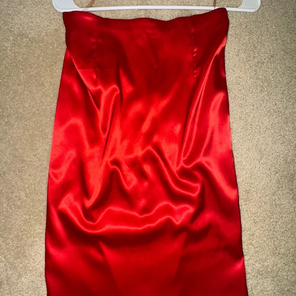 Oh Polly Red Satin Skirt Set - Picture 6 of 8